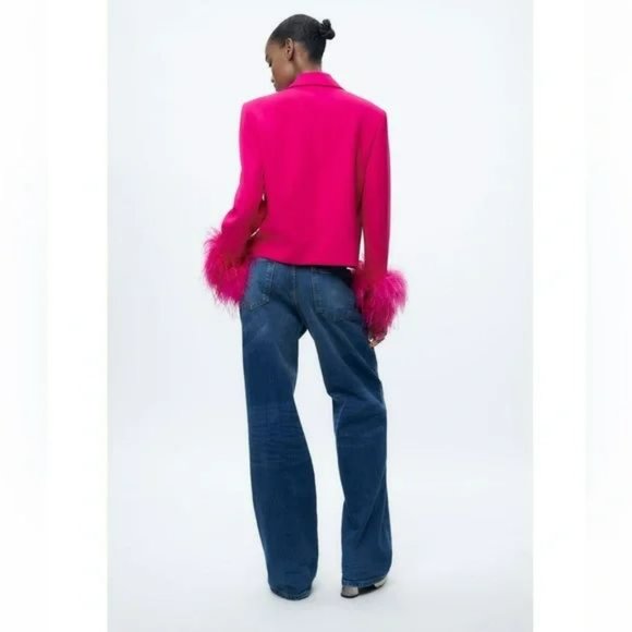 ZARA CROPPED FEATHER BLAZER BLOGGERS FAVORITE NWT - Picture 4 of 9